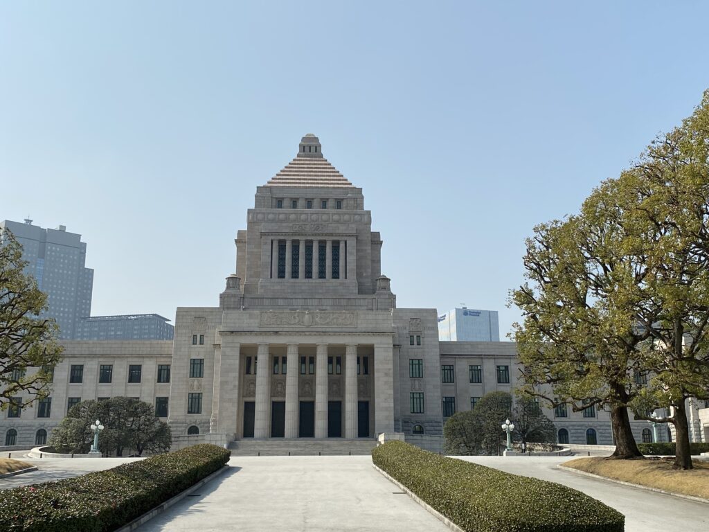 小型無人機飛行禁止法の規制対象施設になっている国会議事堂の画像