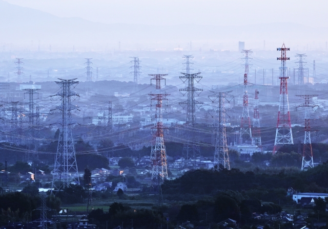 高圧線・高圧鉄塔の写真